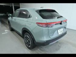HONDA VEZEL 4WD G 5