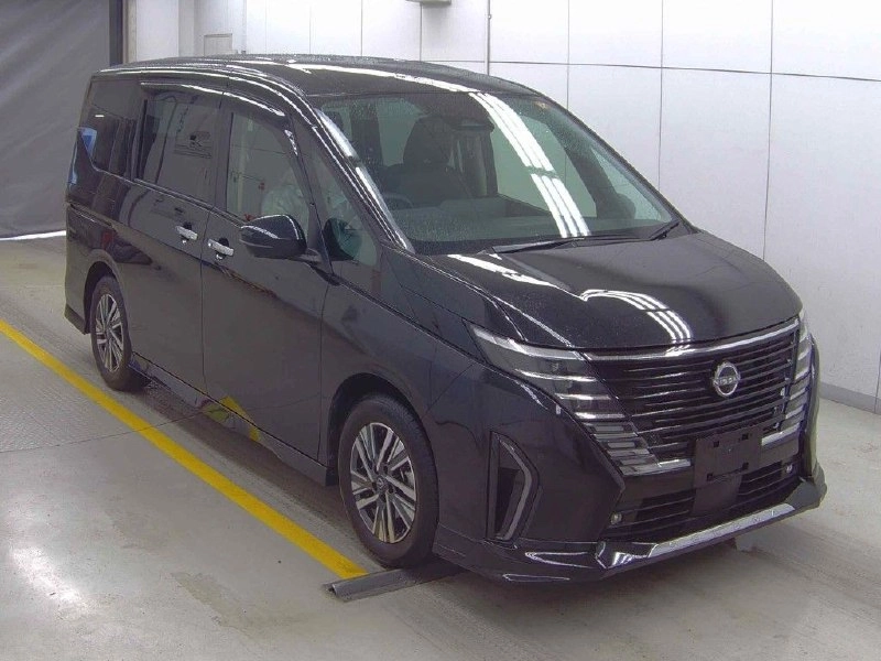 NISSAN SERENA HIGHWAY STAR