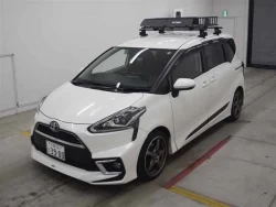 TOYOTA SIENTA G 4